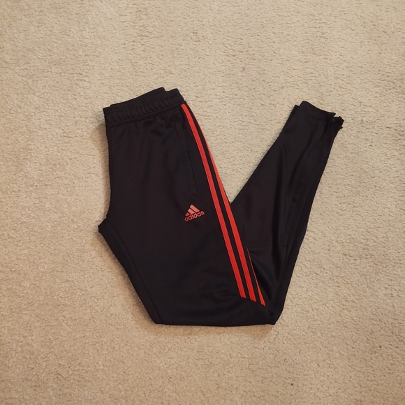 Sold on Ⓜ️ - Picture 2 of 9